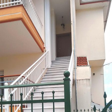 Philoanesi Apartment Neokesaria Bagian luar foto
